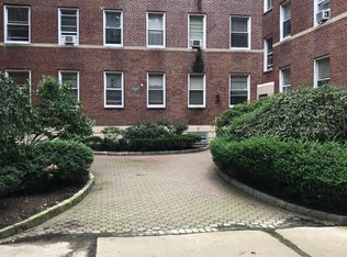 821 Larchmont Acres APT A, Larchmont, NY 10538
