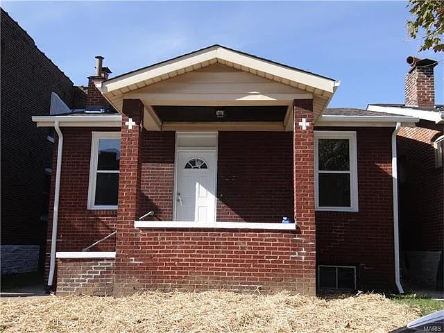 3327 Virginia Ave photo 1