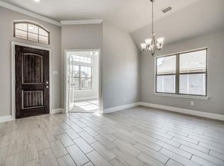 512 Redbud Dr, Royse City, TX 75189