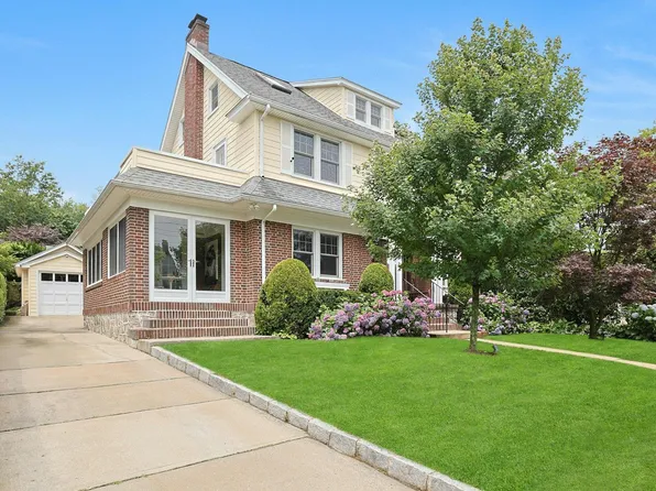 48 Faneuil Place, New Rochelle, NY 10801