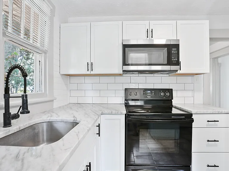 2219 Florida Ave — Photo 18