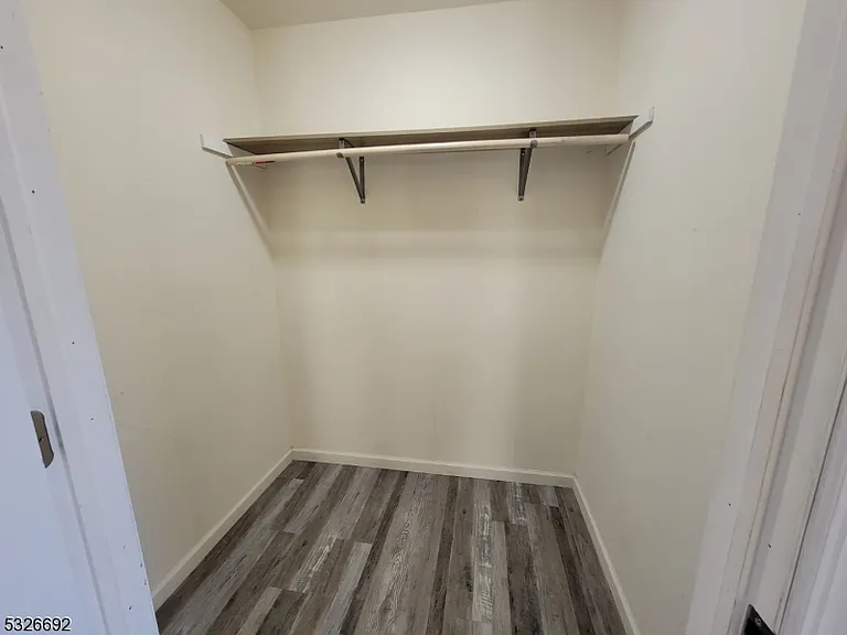 46 Garret St — Photo 10
