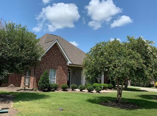 123 Ashton Dr, Thibodaux, LA 70301