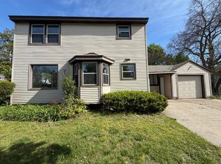 1350 Giddings Ave SE, Grand Rapids, MI 49506