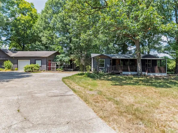 6801 Mint St, Charlotte, NC 28214