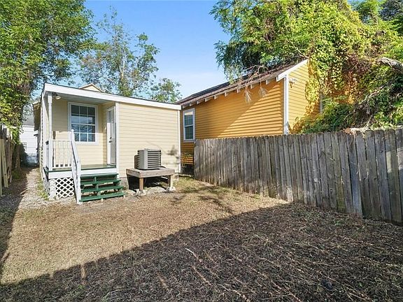 2nd image of 2611 Eagle St