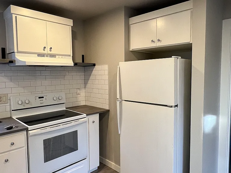 3200 Watson Ave — Photo 22