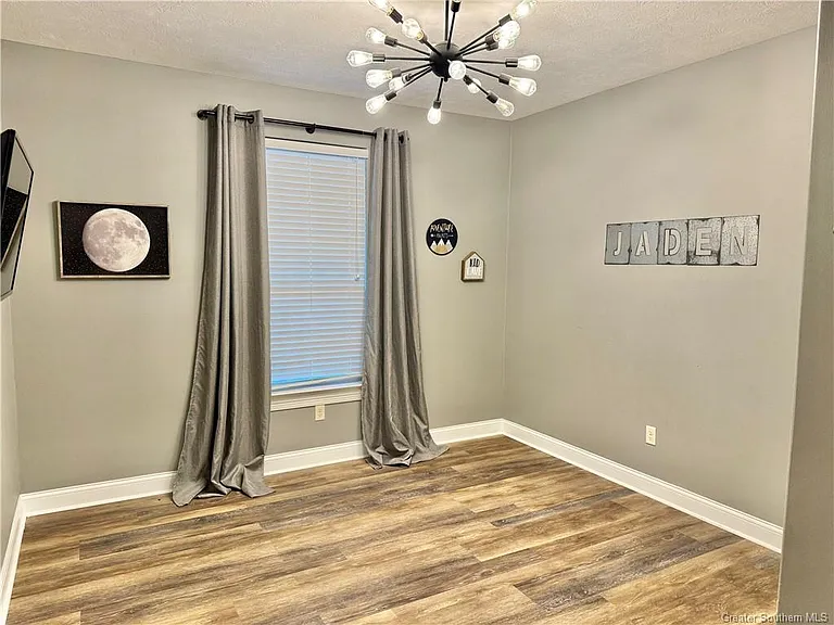 1525 Clark Ct — Photo 30