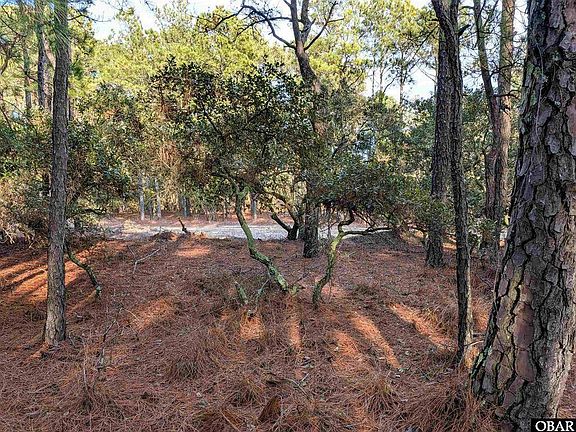 2nd image of 2368 Swan Island Rd