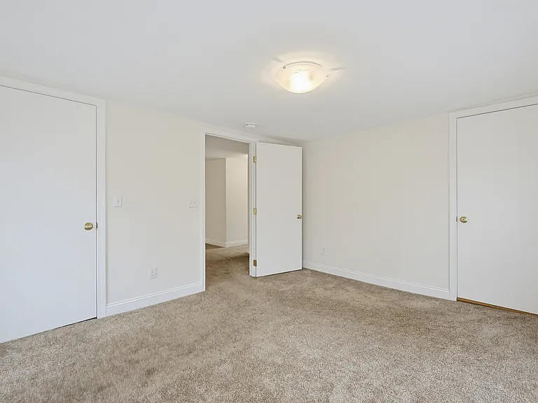 17 Church Ct — Photo 15
