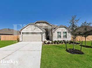 14907 Lake Shore Ave, Mont Belvieu, TX 77523