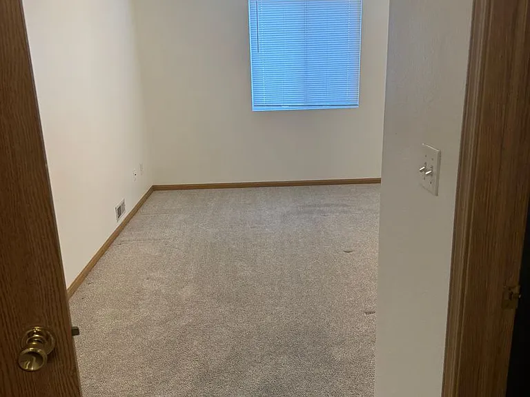 Boulder Ridge Apartments and Townhomes — Photo 18
