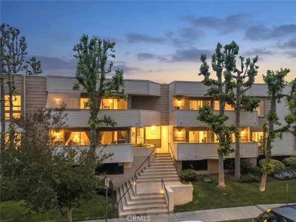 9950 Jordan Ave Unit 10, Chatsworth, CA 91311