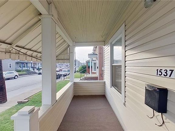 3rd image of 1537 Virginia Ave