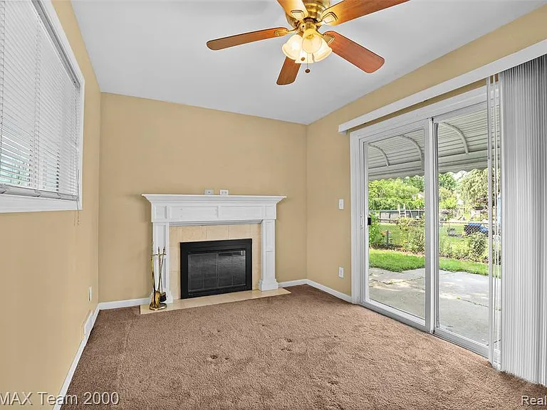 3130 Chestnut St — Photo 9