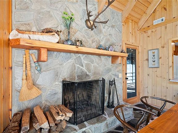 12th image of this home