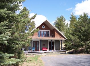 1071 Nearing Rd, Moscow, ID 83843