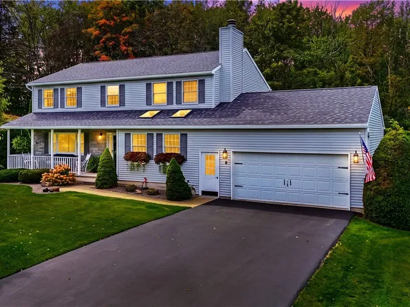 9 Galway Rd, New Hartford, NY 13413