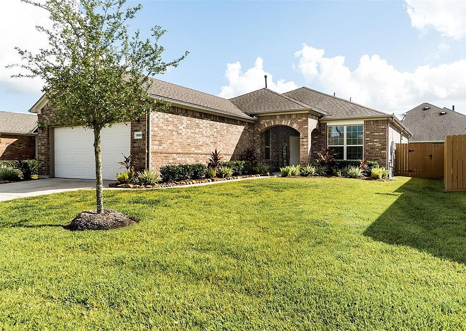 1st image of 1523 Tuscan Village Dr