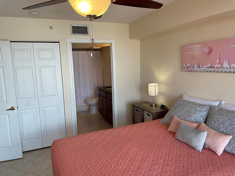 1801 N Flagler Dr #818 — Photo 9
