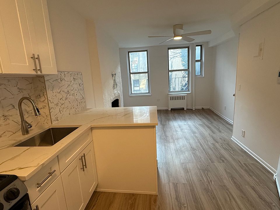 1st image of 336 E 6th St APT 2RE