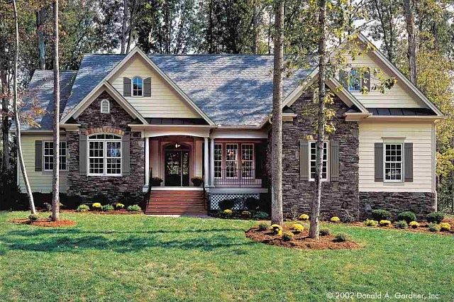 1st image of 17B Crestwood Dr