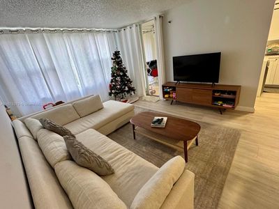 17890 W Dixie Hwy APT 212, North Miami Beach, FL, 33160
