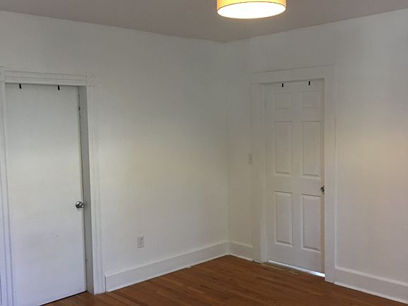 5th image of 149 Nicoll St #2