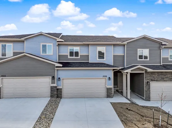 9128 Calvin Dr, West Des Moines, IA 50266
