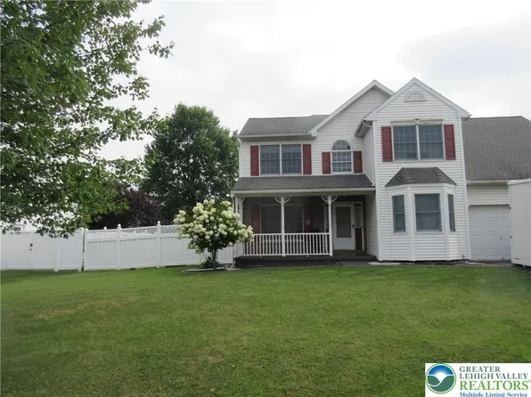 172 Wyndham Dr, Allentown, PA 18104