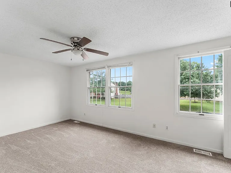 9428 Tracey Lynne Cir — Photo 21