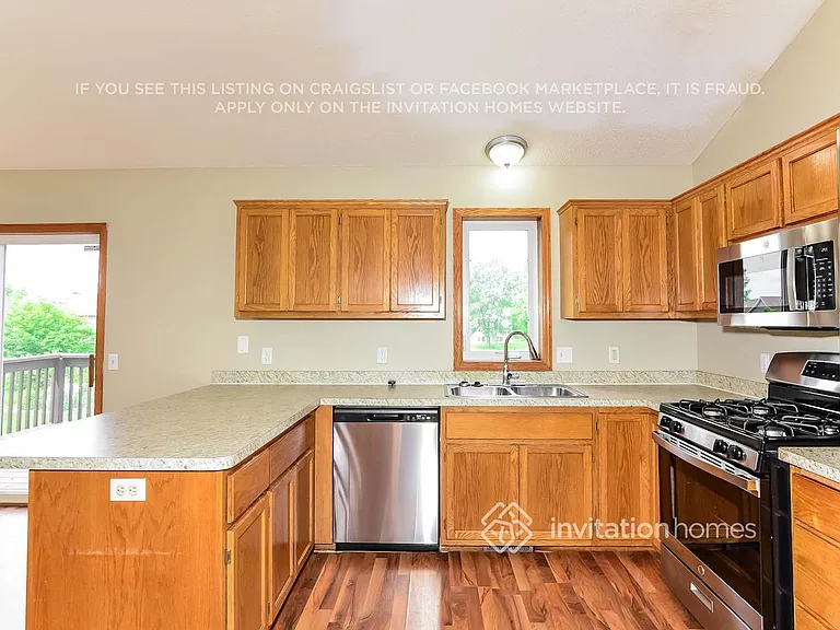 1211 Spruce St — Photo 11