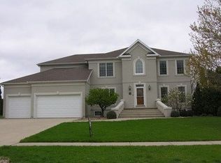 2105 Currant Ct, Bloomington, IL 61704