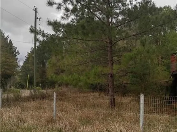 14880 Moffett Rd, Wilmer, AL 36587