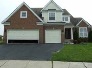 4531 Lilly Ct, West Bloomfield, MI 48323