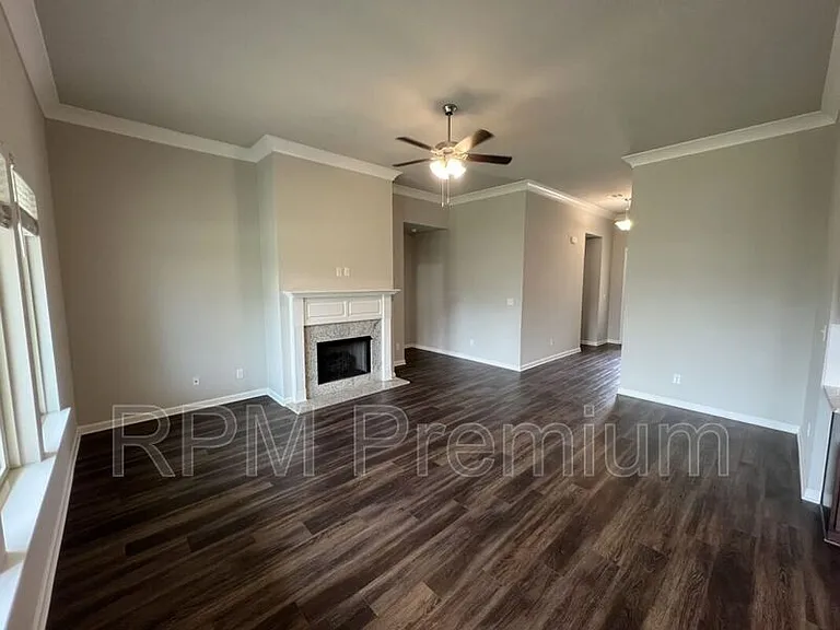 2123 Westfield Ave — Photo 7