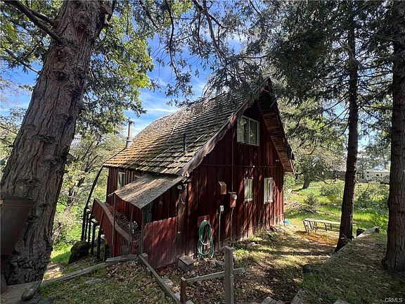 2nd image of 36039 Sierra Linda Dr