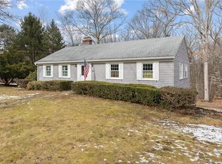15 Overlook Rd, Gales Ferry, CT 06335