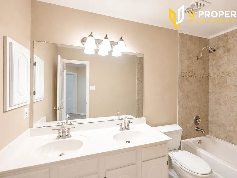 5605 Belle Chasse Ln — Photo 24