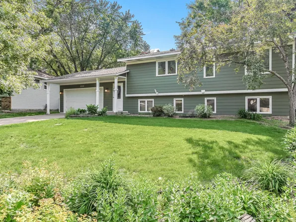 8563 72nd St S, Cottage Grove, MN 55016