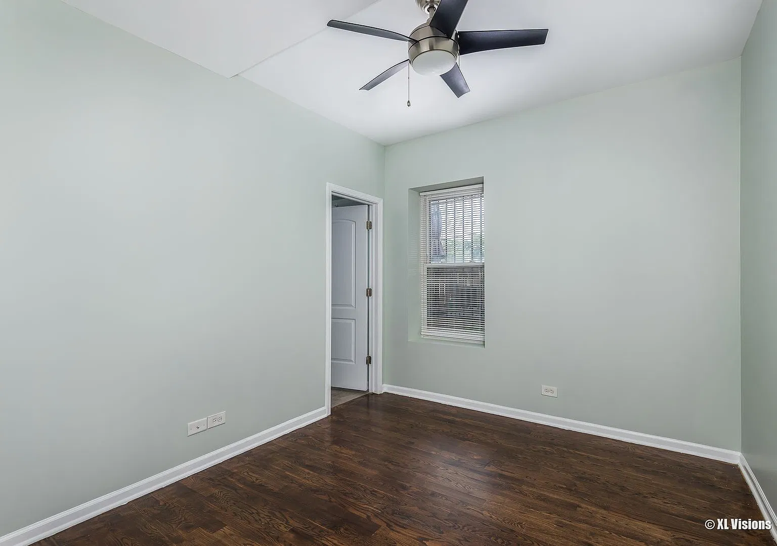 2 bed, $1,600 — Photo 3
