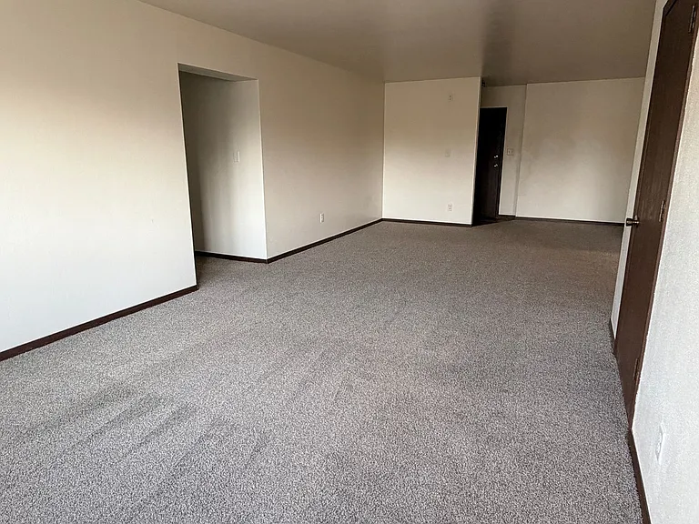 253 S Ridge St — Photo 7