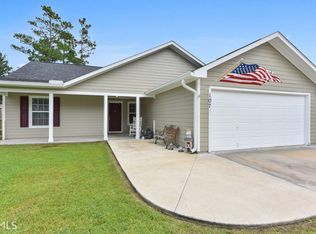 107 Honeysuckle Rd, Kingsland, GA 31548