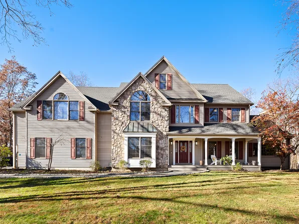 18 Eastern Lane, New Milford, CT 06776