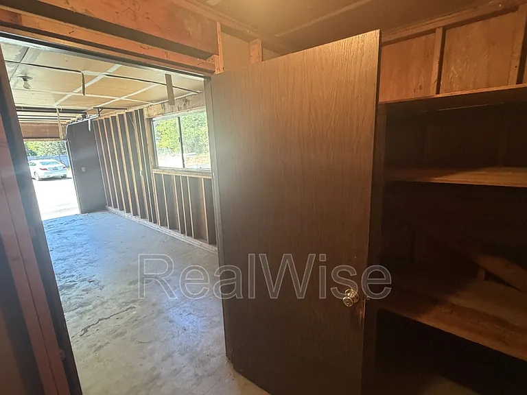 1229 NW Highland Ave #B — Photo 21