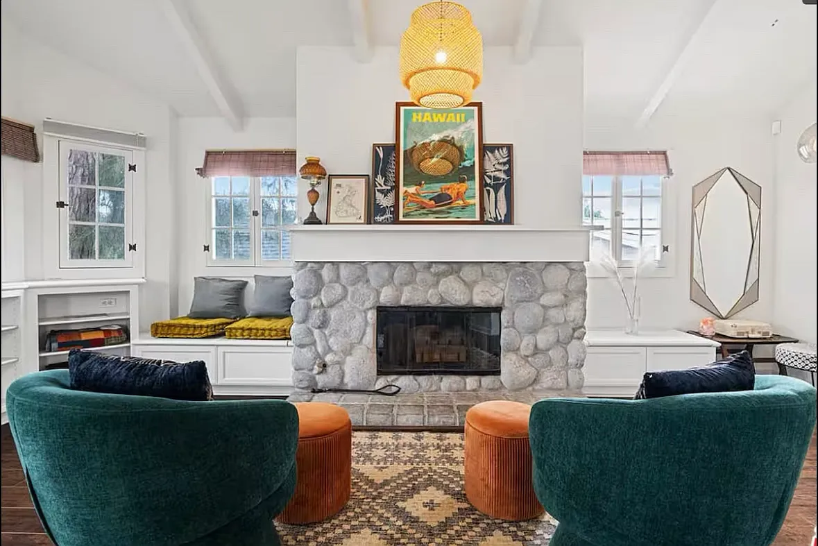 43 Park Ave — Photo 2
