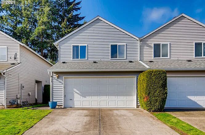 1st image of 3136 NE 115th Ave