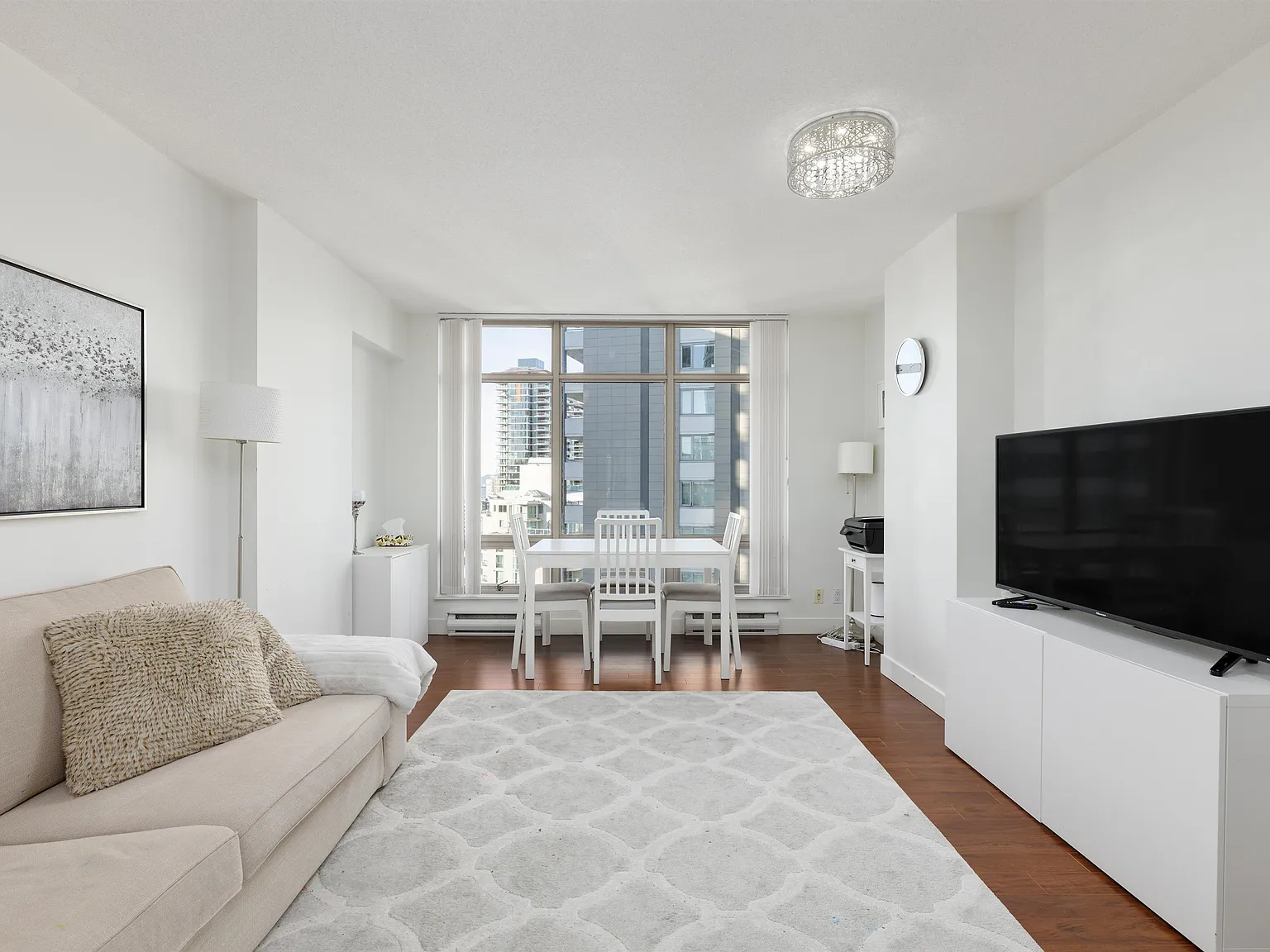 2 bed, 775 sqft, $3,450 — Photo 4