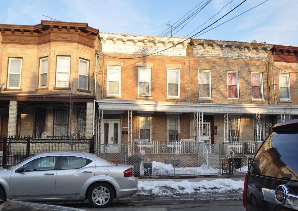 2nd image of 447 Eldert Ln