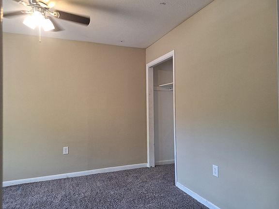 3rd image of 49 Hillcrest Dr APT 4